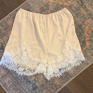 Elegant Cream Lace Trim Women's Sleep Shorts